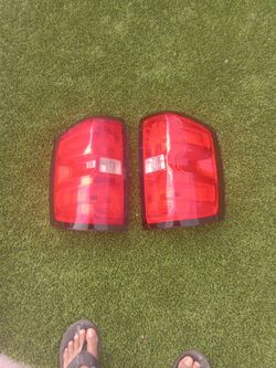 TAIL LIGHTS  FOR CHEVY SILVERADO 2015 TO 2018