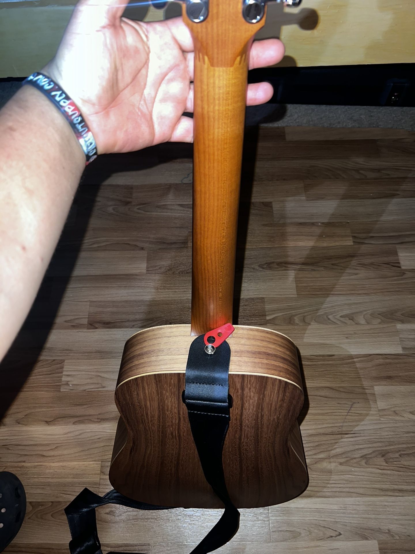 Tylor Guitar 