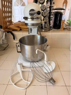 Vintage kitchen aid mixer