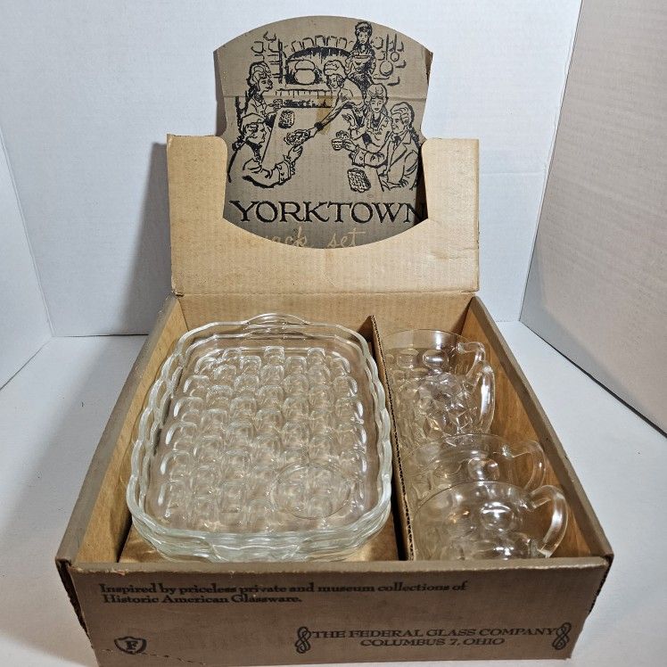 Vintage Federal Glass Company Yorktown Snack Set in original box - 4 Cups/4 Plates