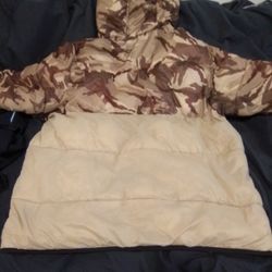 Old navy Camoflouge jacket (M)