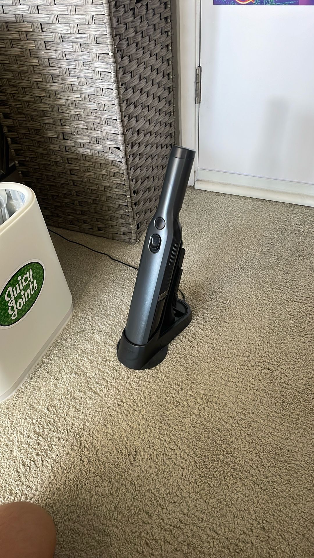 Shark WANDVAC Handheld Vacuum – Cordless & Lightweight
