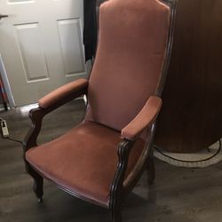 Vintage.     Chair.   