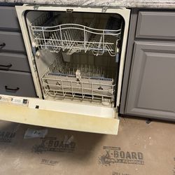Dishwasher In  Working Condition's 