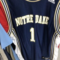 Notre dame basketball Jersey Size m