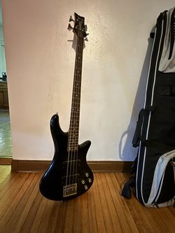Schecter Bass