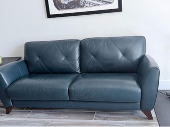 Macy’s Myia leather loveseat Peacock Blue / Nav