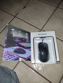 Corded gaming mouse