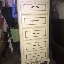 Lingerie chest dresser