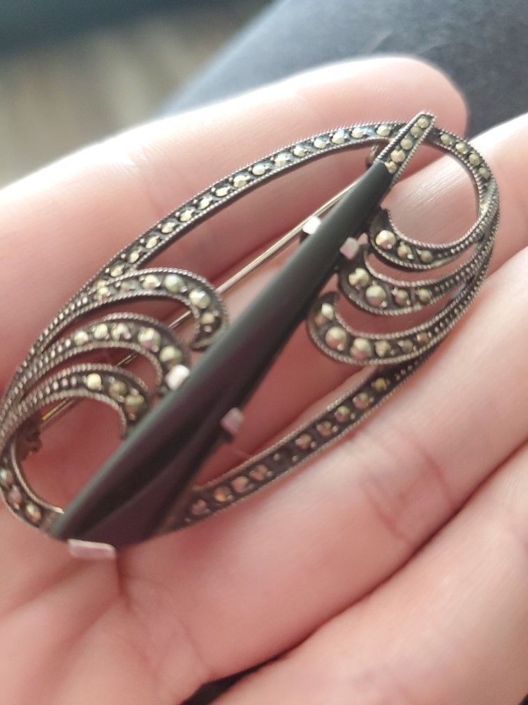 Vintage Sterling Silver Brooch With Black Onyx