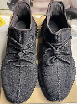 yeezy v2 black size 10