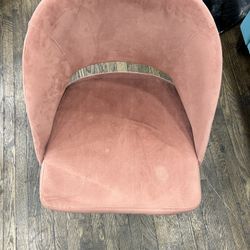 Pink Rolling Chair 