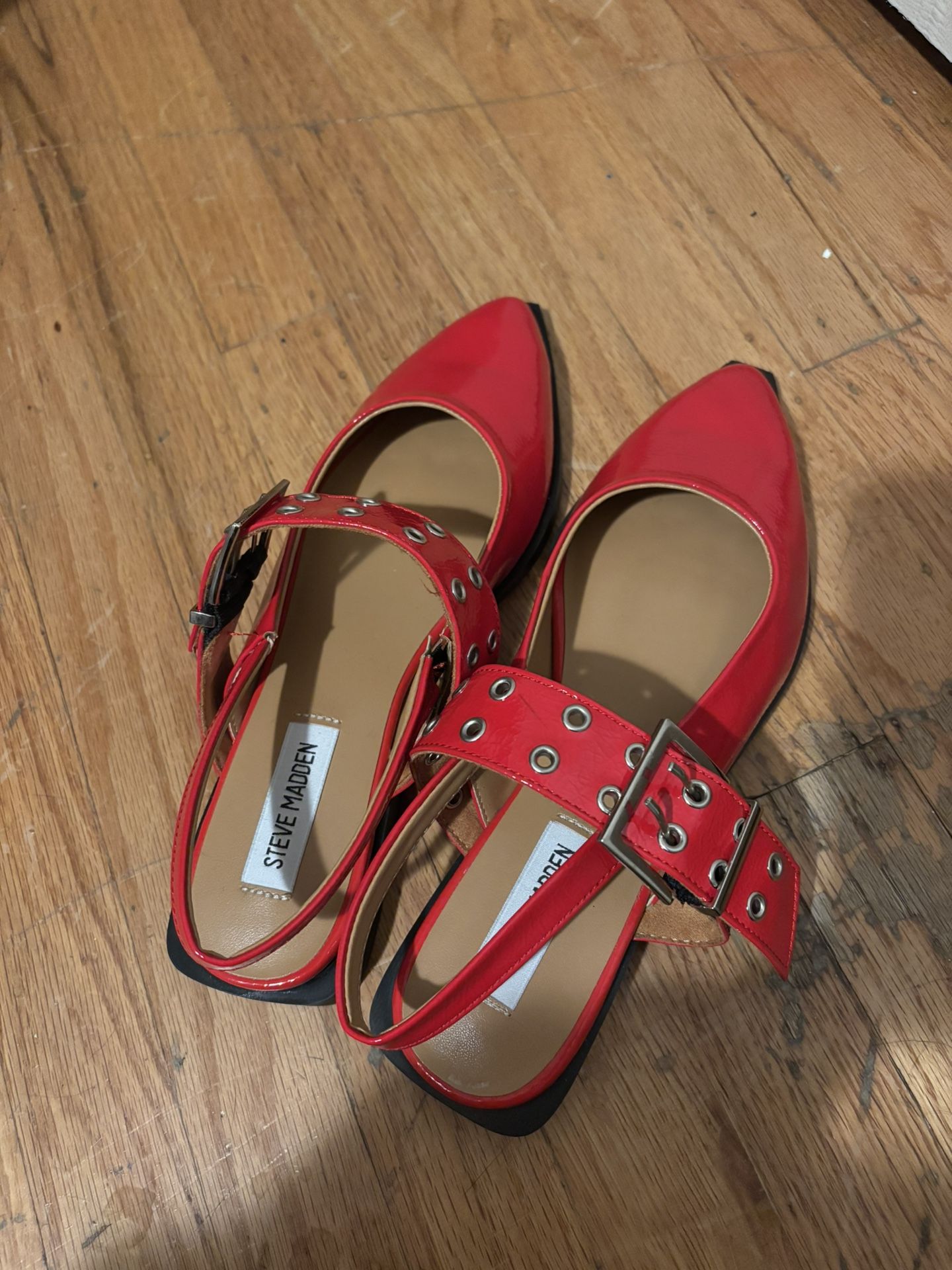 Steve Madden “Graya” red patent leather flats (brand new)
