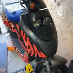 VIP 50cc Scooter 