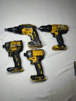 Dewalt tool set