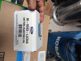 NOS Ford Racing 34lb fuel injectors M-9593-LU34A