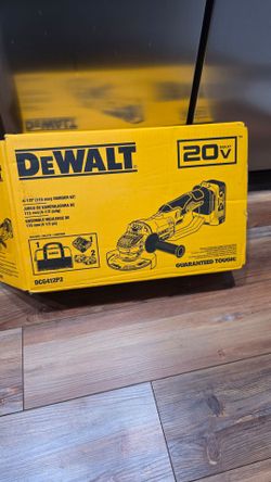 Dewalt Grinder kit