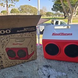IGLOO KOOLTUNES (NEW IN BOX)