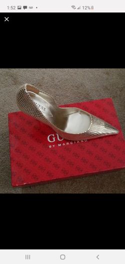 Guess gold metallic heels pointy bnib