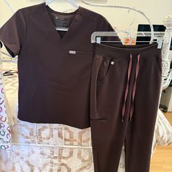 Espresso Figs Scrub Set