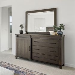 5-Piece King Brown Storage Platform Bedroom Set 