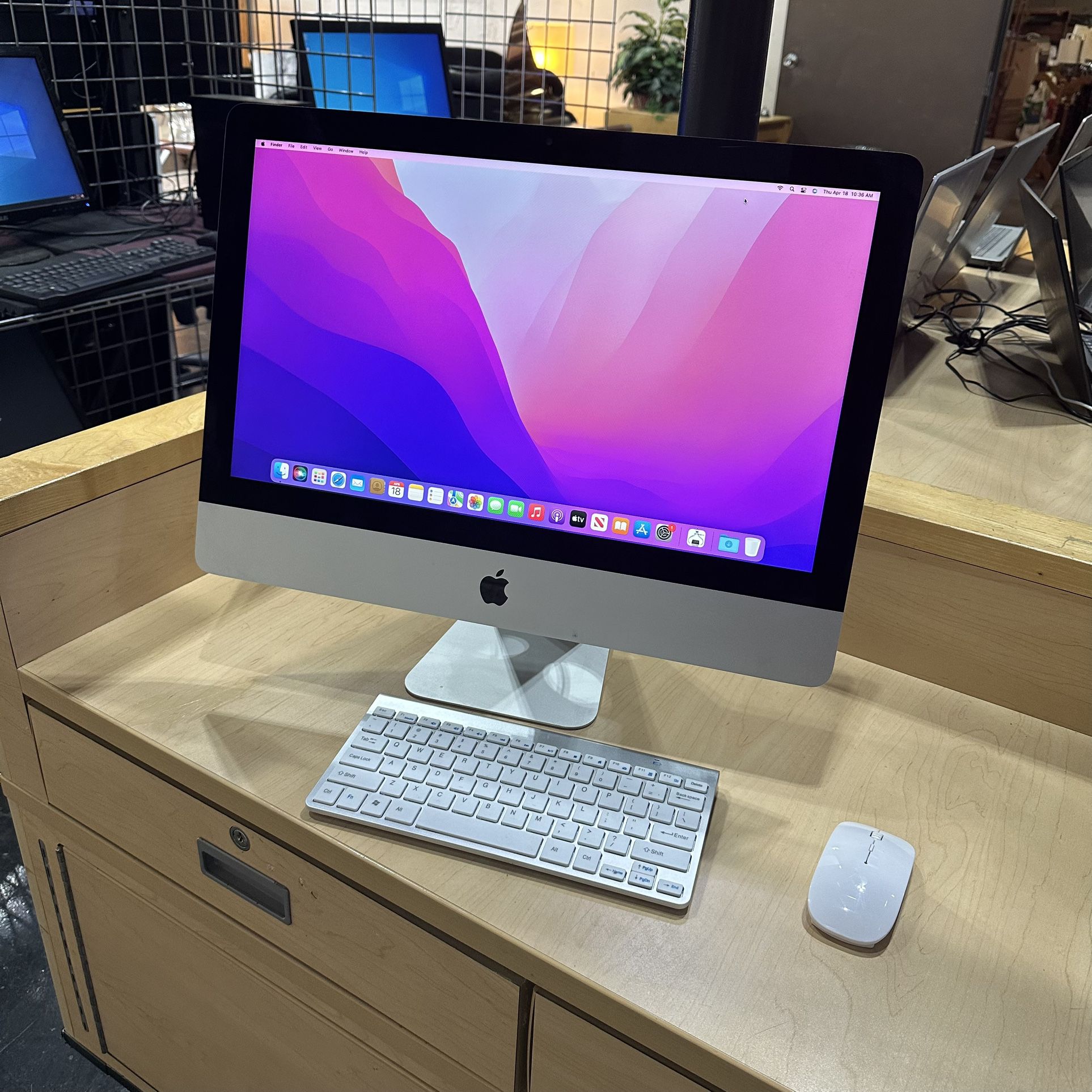 2015 iMac With 21.5 Inch Display - i5 Quadcore