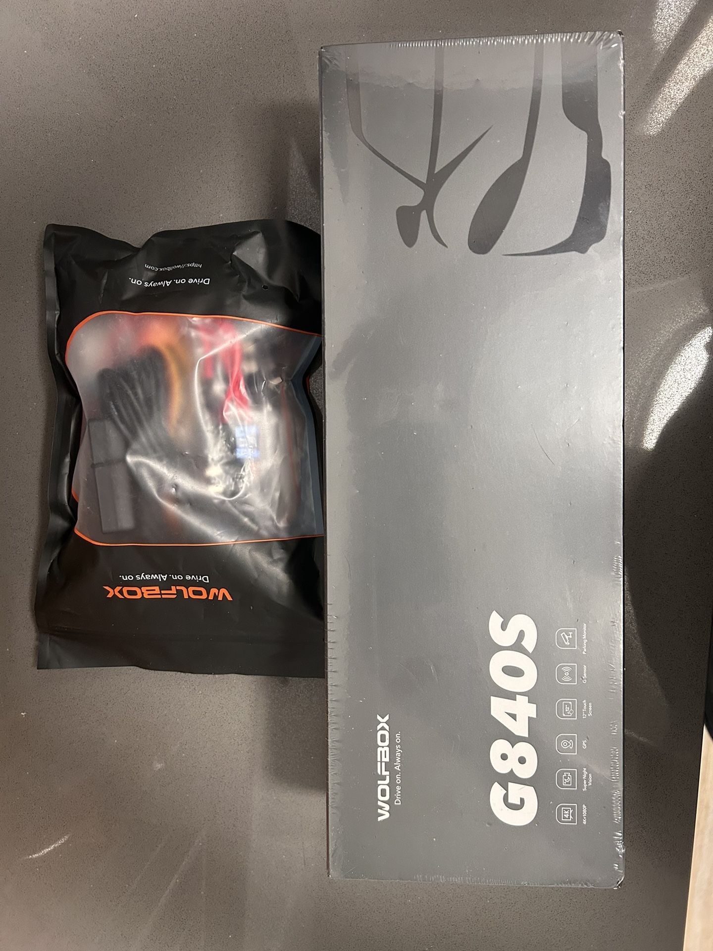 Wolbox G840s Mirror With Backup Camera