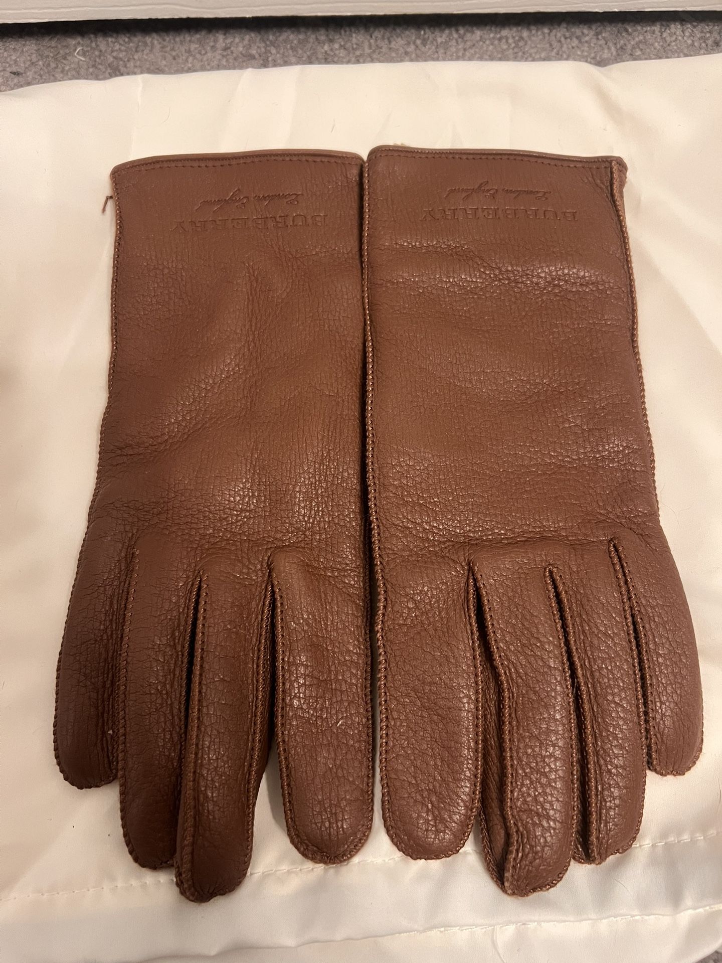 Burberry Deerskin Gloves