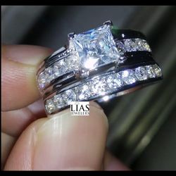 New 18k White Gold Wedding Ring Set 