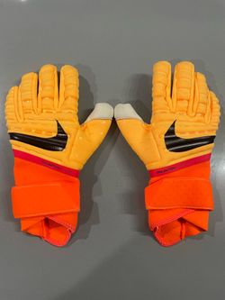 Nike GK Phantom Elite Goalkeeper Soccer Gloves Promo | DM4006 845 | Size 7  Brand new 100% authentic! The way you see them is how they’ll come. These 