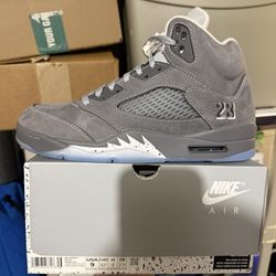 Mens Jordan Retro 5 size 9 Wolf Grey