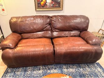 LEATHER RECLINER AND LOVESEAT NEEDS TO GO