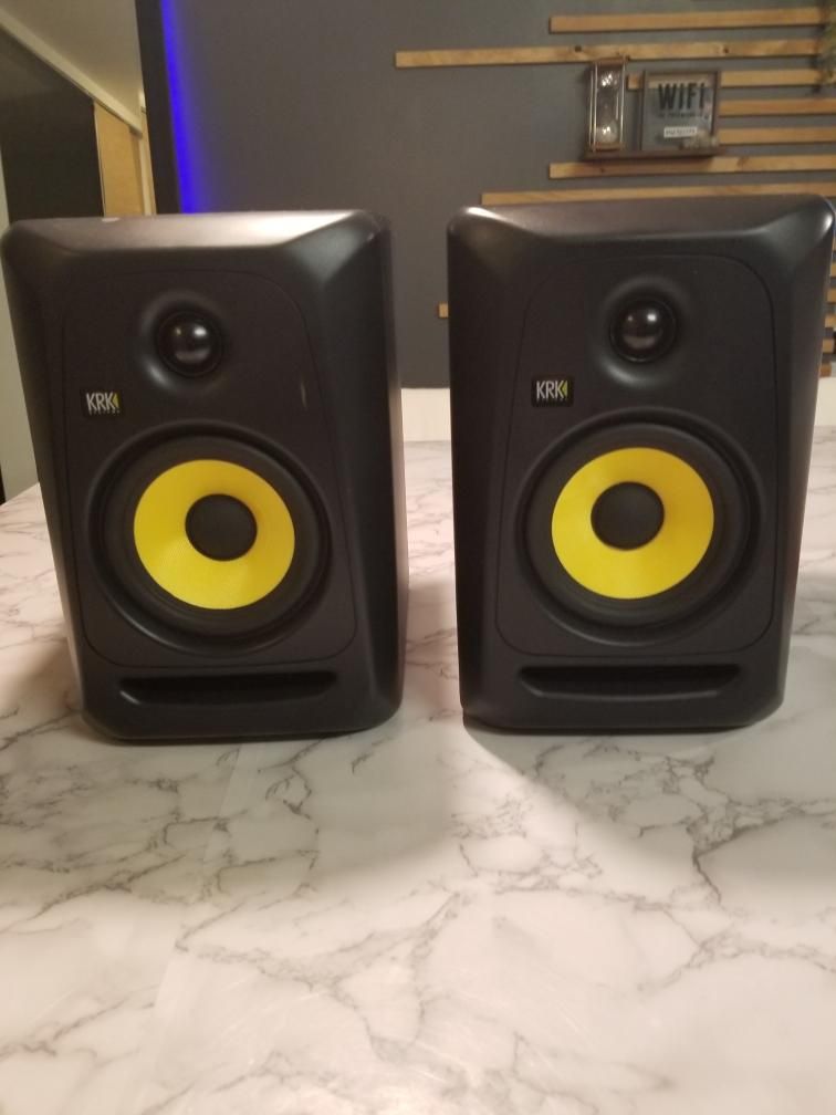 Studio Speakers