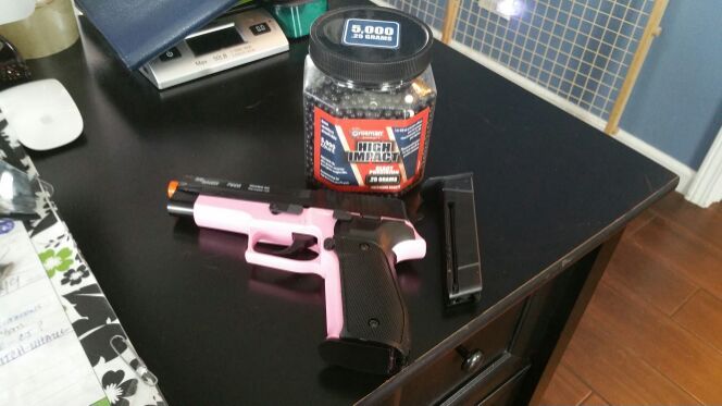 Sig Sauer P226 Pink Airsoft Gun with BB's