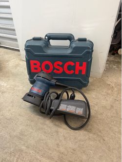 Bosch palm sander and carrying case BRAND NEW