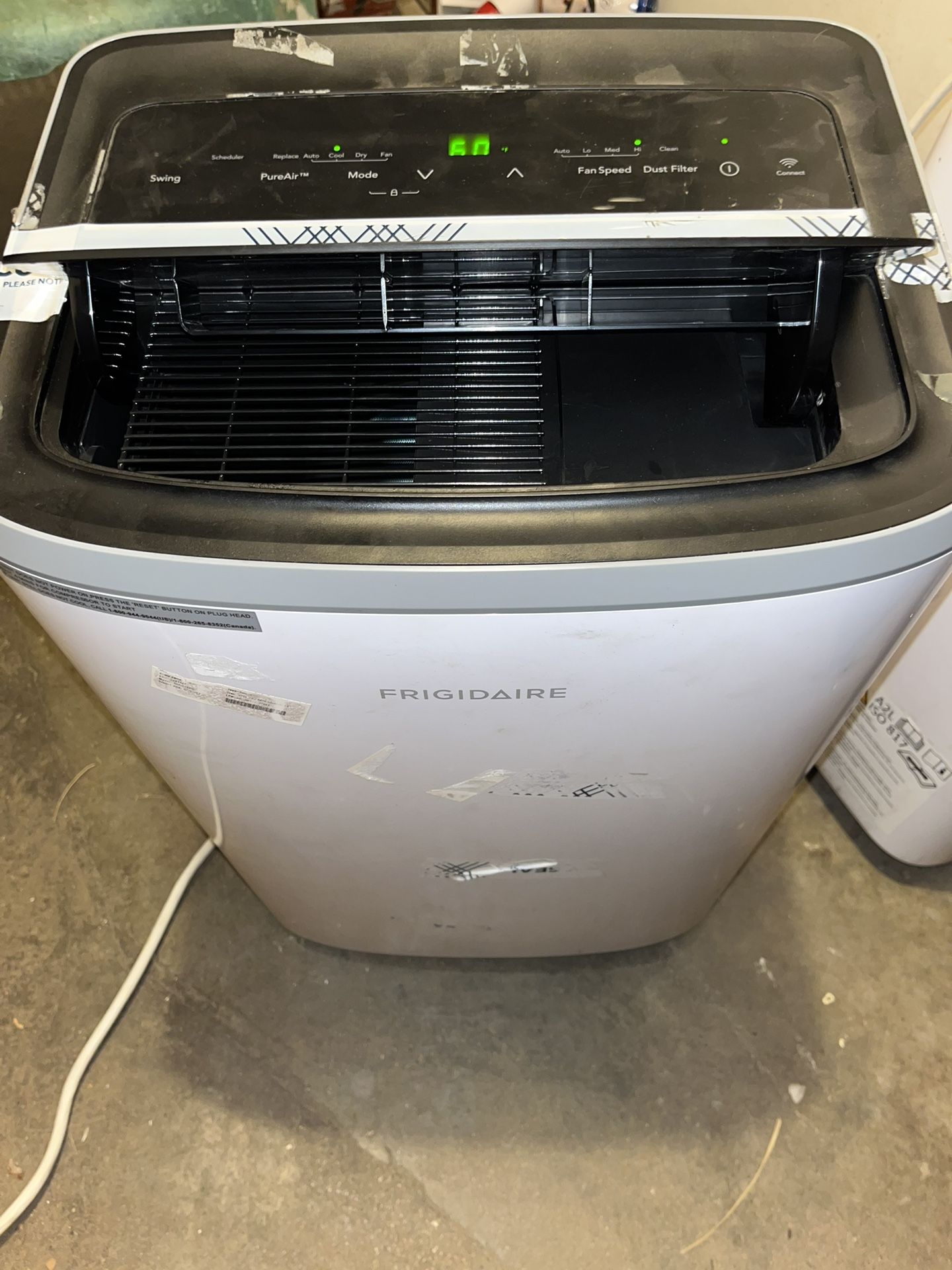 FRIGIDAIRE 12000 btu portable Ac Unit