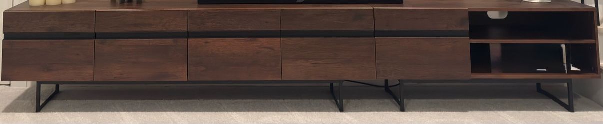 TV stand