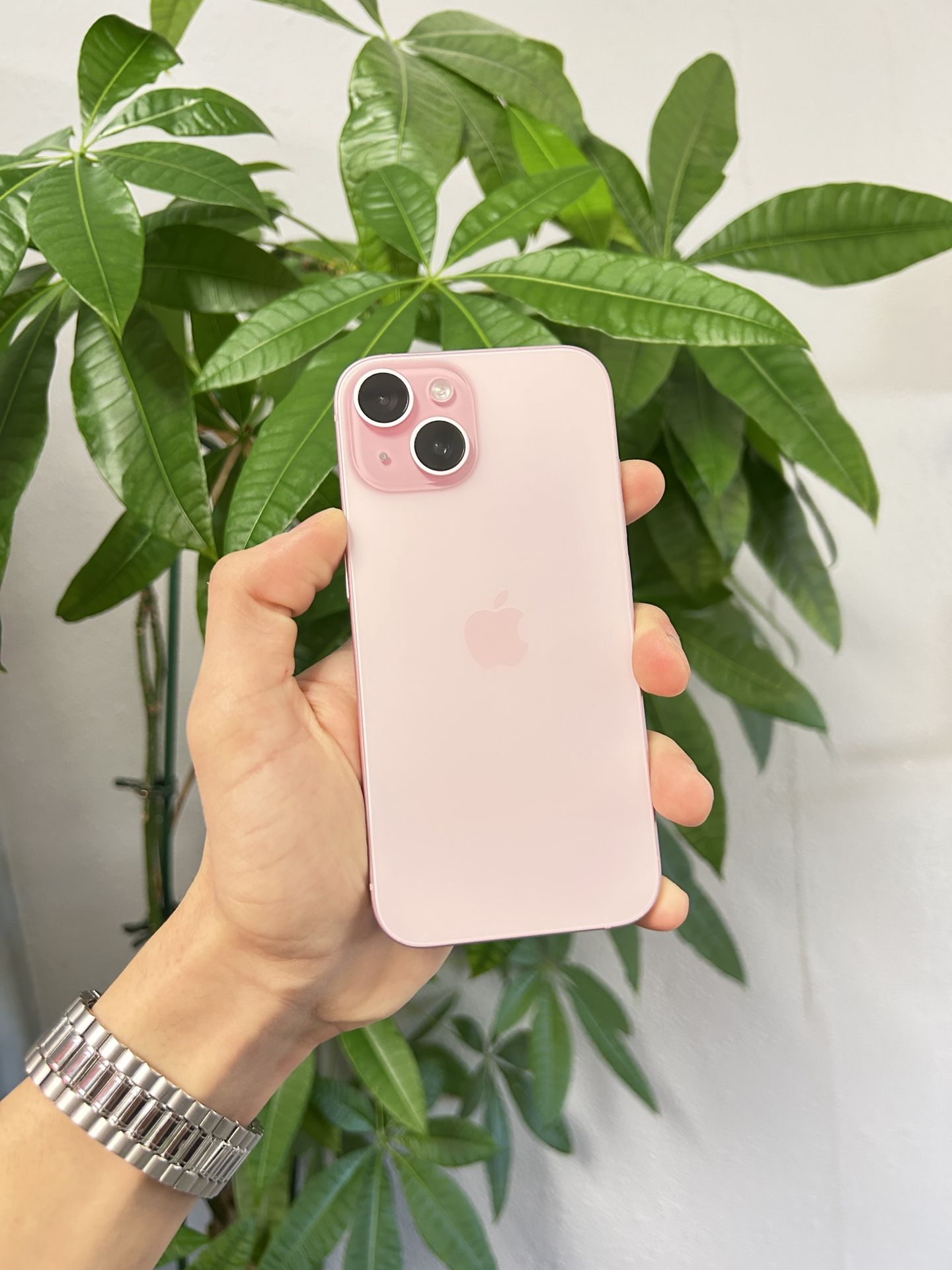 iPhone 15 - AT&T/Cricket - 128GB