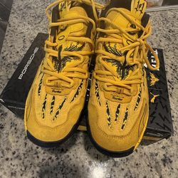 LaMelo Men’s Basketball Shoes