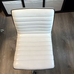 Free chair