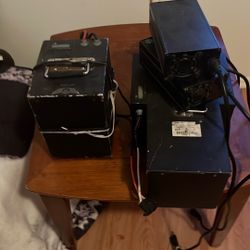 Selling To Electric Skuter Batteries, Excellent Condition  $700