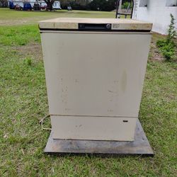 Freezer, Kenmore,Works Good Guaranteed, You Can Test Before You Buy, ( Can Deliver For A Small Fuel Fee )