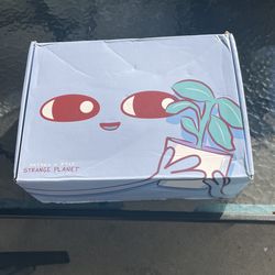 Nathan Pyle Strange Planet Culturefly Subscription Box Size Medium