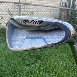 Ladies RH Top Flite 7 iron in perfect condition!