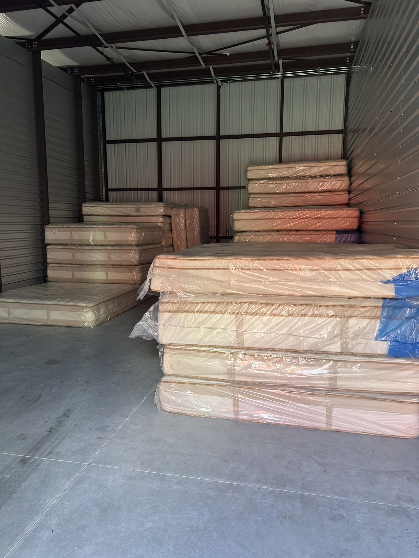 Luxury Saatva & Tempur-Pedic Mattresses – 50-80% Off! • Brand New, Minor Blemishes (Nothing That Affects Comfort) • King, Queen, Full, T