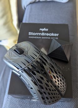 Pwnage Stormbreaker Magnesium Gaming Mouse