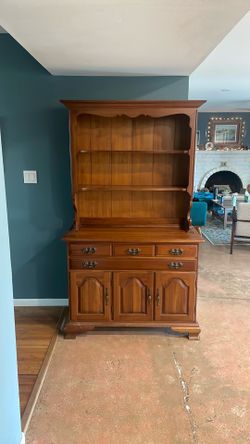 China Cabinet- Taylor Jamestown Corp, Solid Cherry