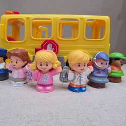 🚌 Fisher-Price Little People School Bus Set (Figures Included)