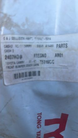 2001 Toyota Camry front bumper New 2001 Toyota Camry front bumper new