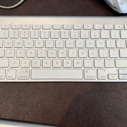 Apple Wireless Bluetooth Keyboard A1314
